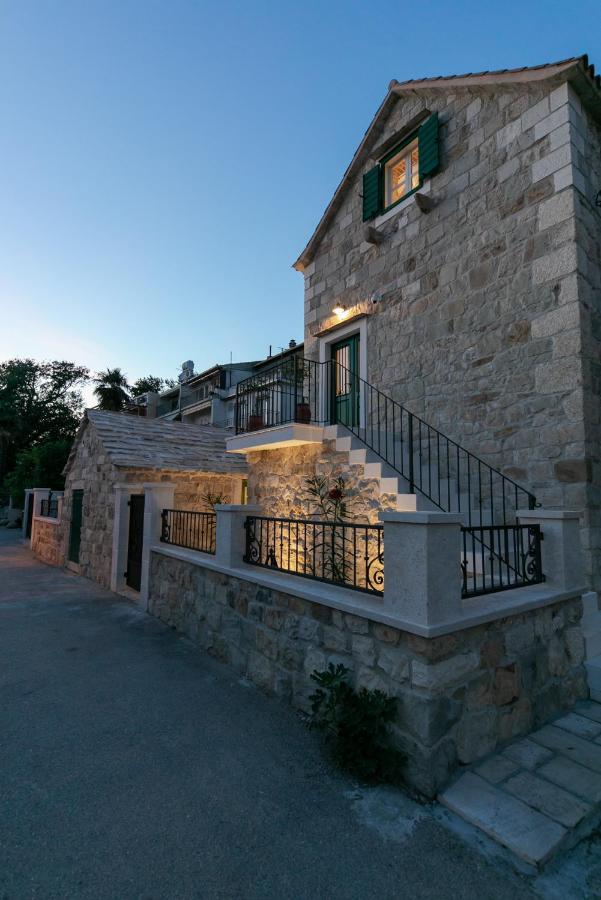 Villa Bante - Luxury Stone House คาชเตลา ภายนอก รูปภาพ