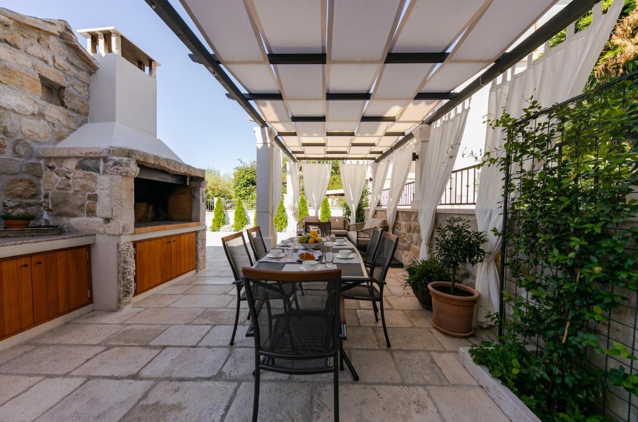 Villa Bante - Luxury Stone House คาชเตลา ภายนอก รูปภาพ