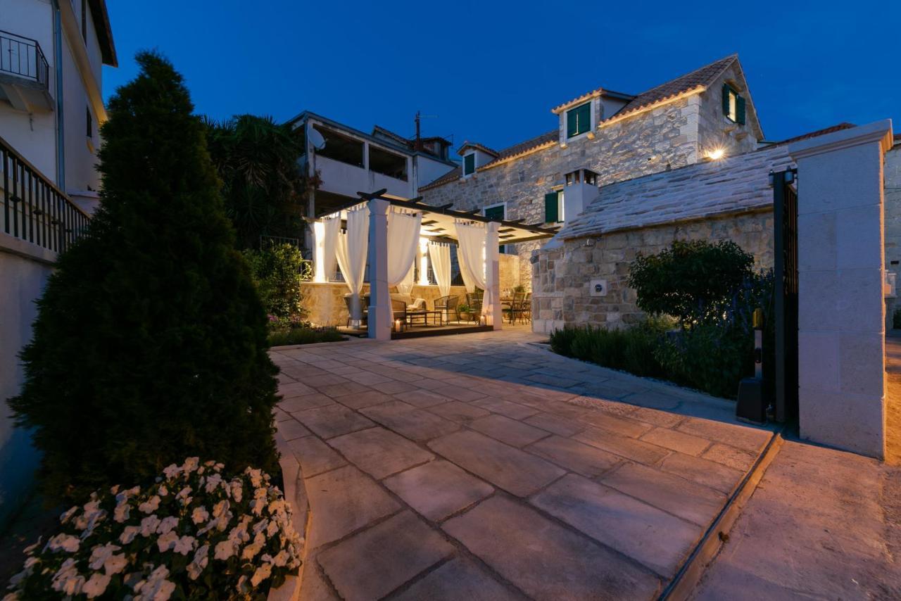 Villa Bante - Luxury Stone House คาชเตลา ภายนอก รูปภาพ