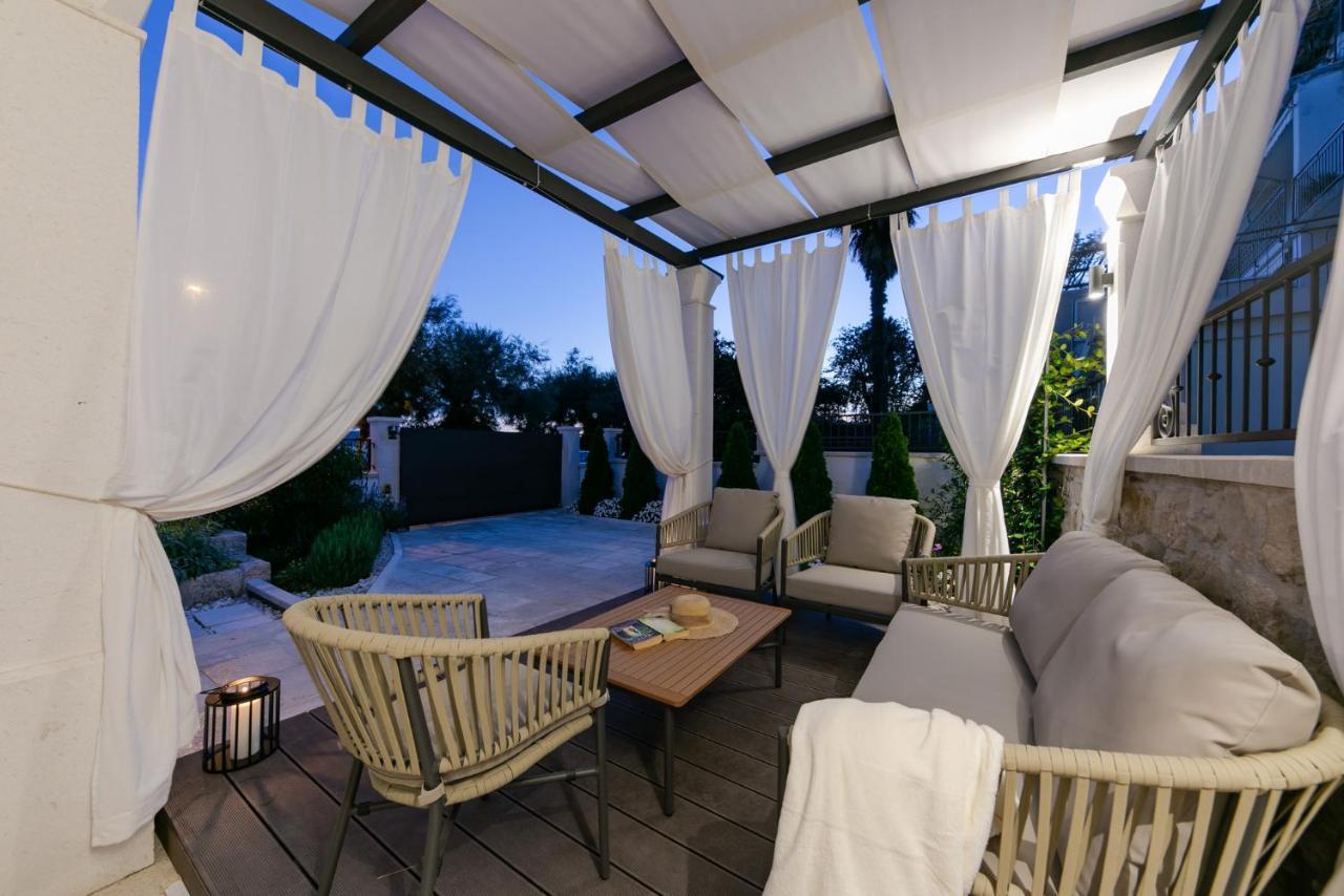 Villa Bante - Luxury Stone House คาชเตลา ภายนอก รูปภาพ