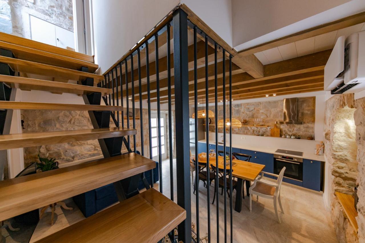 Villa Bante - Luxury Stone House คาชเตลา ภายนอก รูปภาพ
