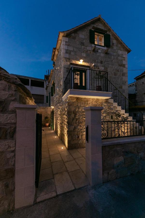 Villa Bante - Luxury Stone House คาชเตลา ภายนอก รูปภาพ